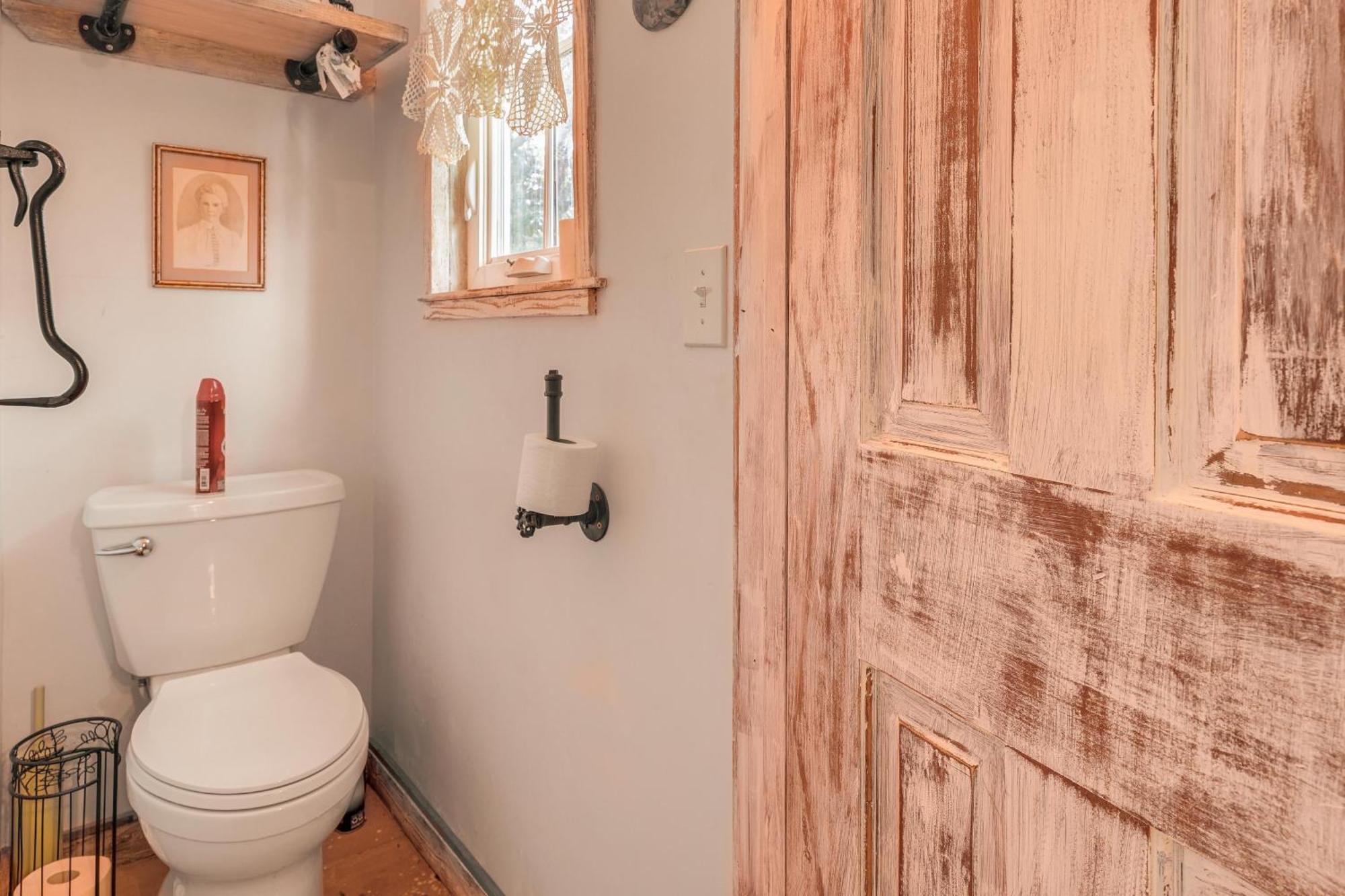 Pet-Friendly Wimberley Cabin With Fire Pit And Hot Tub Екстер'єр фото