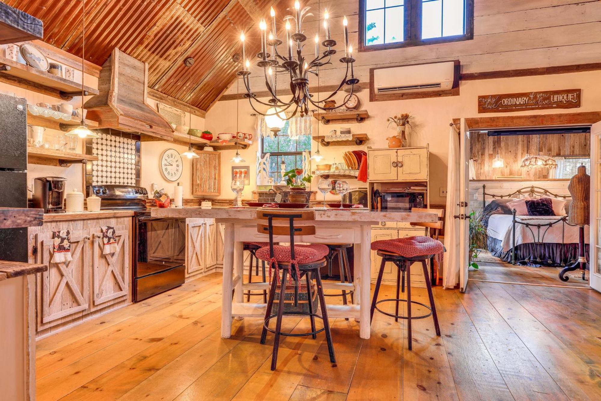 Pet-Friendly Wimberley Cabin With Fire Pit And Hot Tub Екстер'єр фото