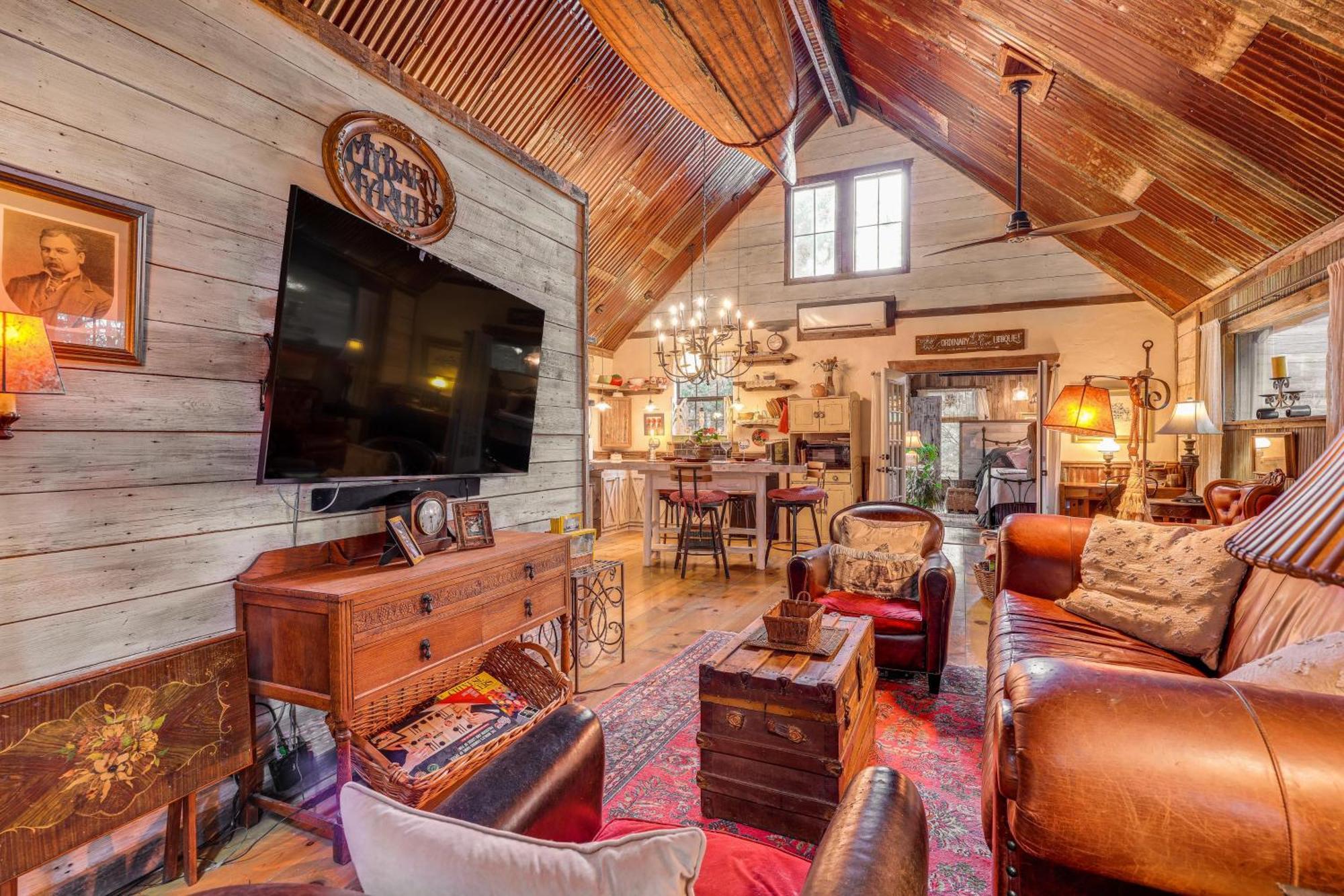 Pet-Friendly Wimberley Cabin With Fire Pit And Hot Tub Екстер'єр фото