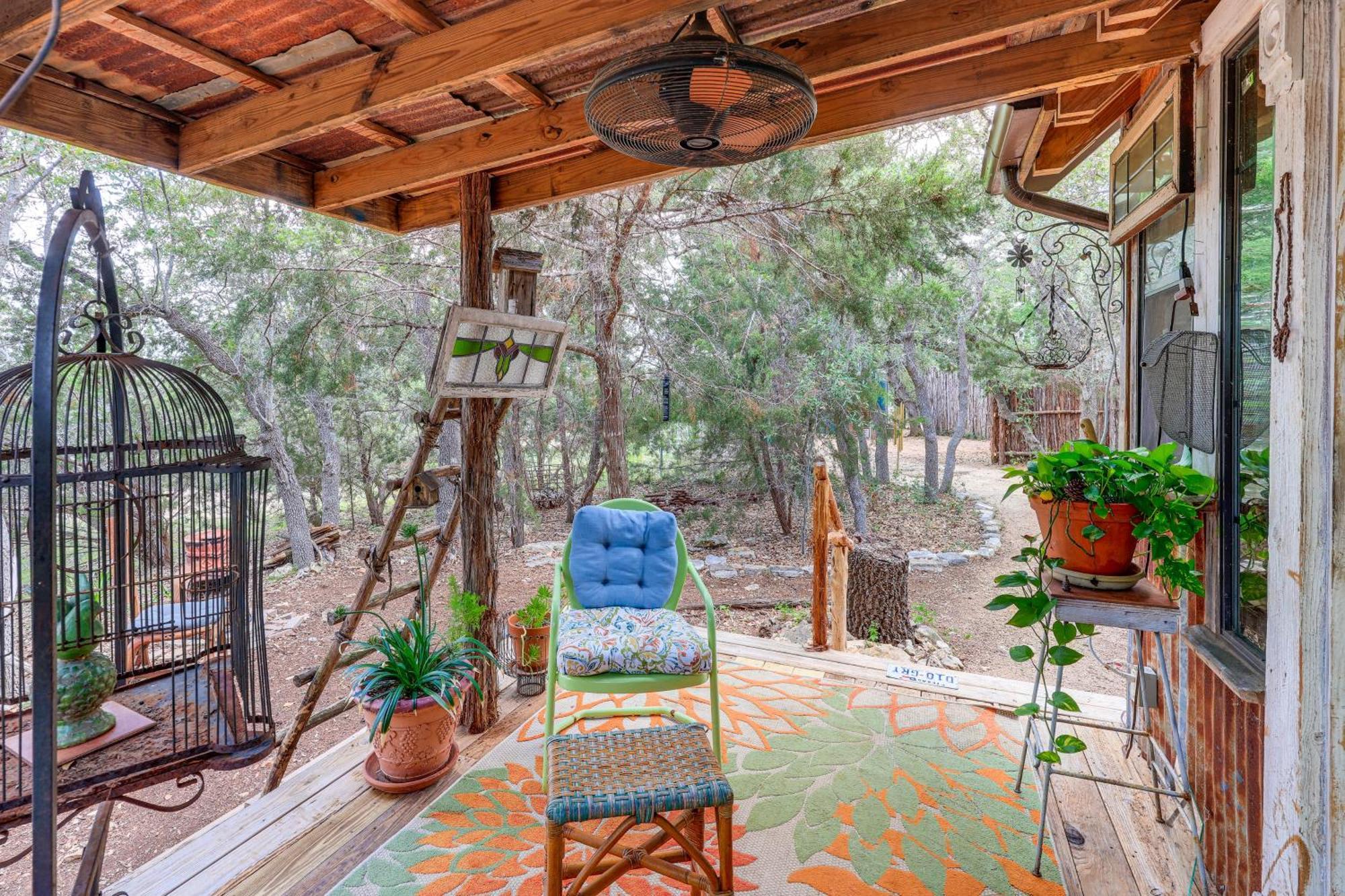 Pet-Friendly Wimberley Cabin With Fire Pit And Hot Tub Екстер'єр фото