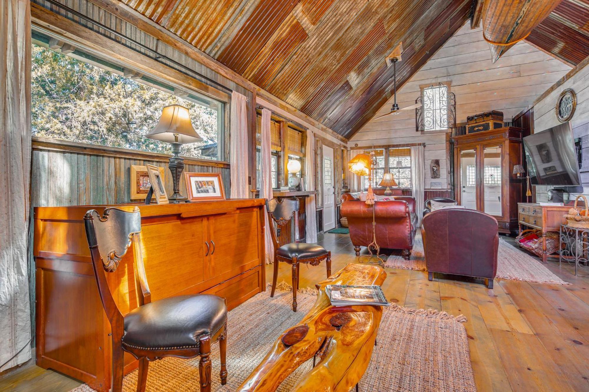 Pet-Friendly Wimberley Cabin With Fire Pit And Hot Tub Екстер'єр фото